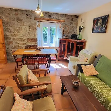 Conjunto Entre Acebos