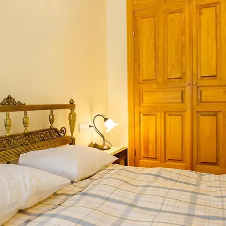 Conjunto Entre Acebos *