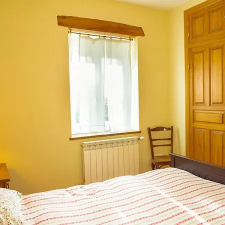 Conjunto Entre Acebos