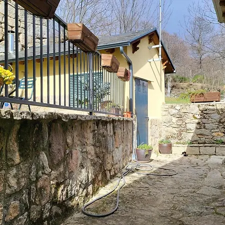 Conjunto Entre Acebos Country house Sotillo de Sanabria