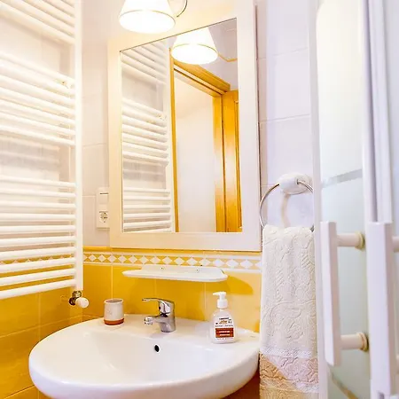 Conjunto Entre Acebos