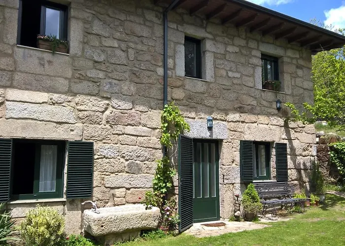 Conjunto Entre Acebos