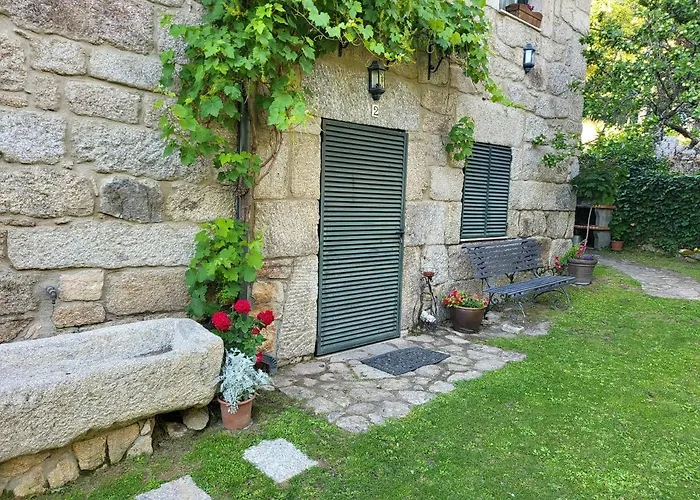 Gospodarstwo wiejskie Conjunto Entre Acebos Sotillo de Sanabria