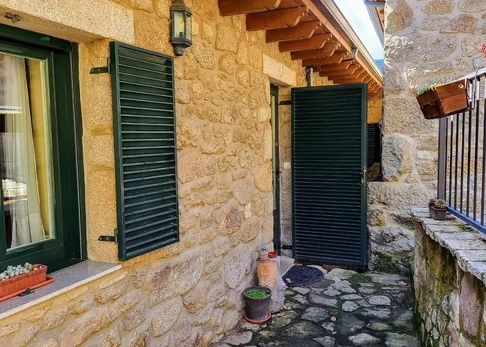 Conjunto Entre Acebos * Sotillo de Sanabria