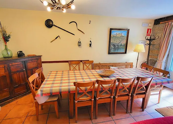 Conjunto Entre Acebos